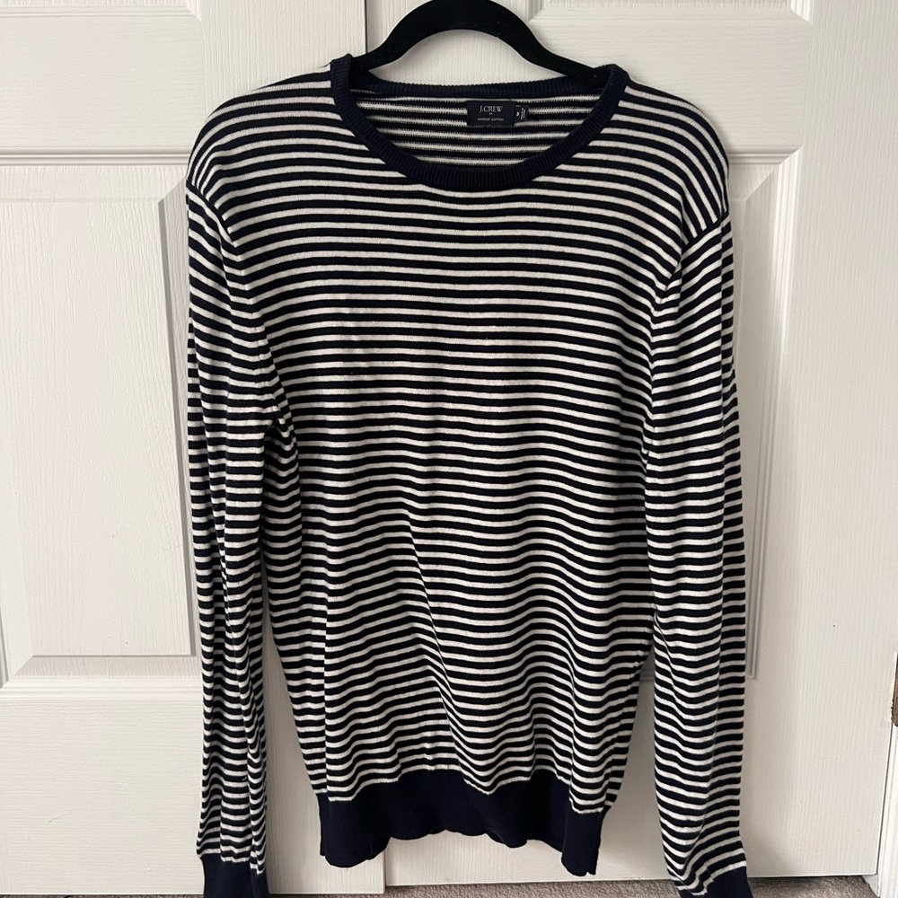Stripe sweater navy and white